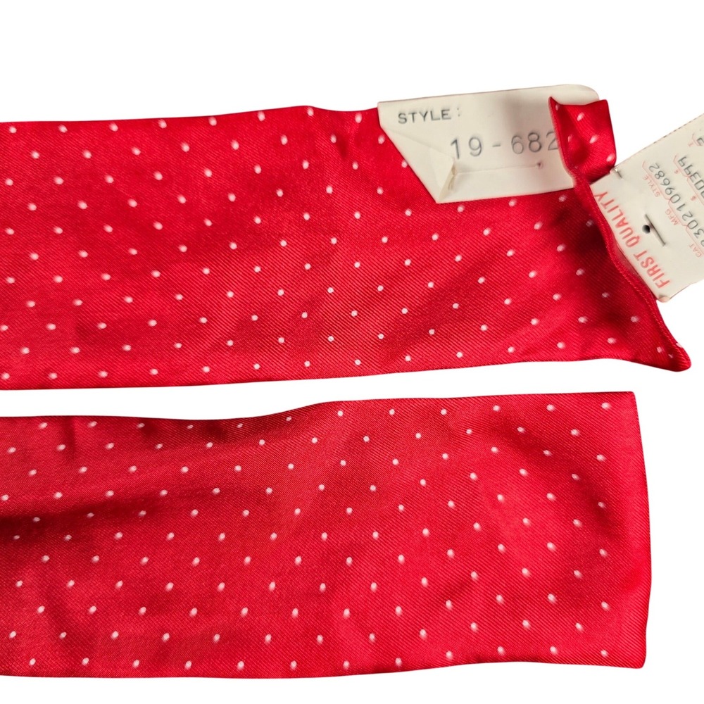 Echo 100% Silk Tie Bow Cravat Red White spots 46" x 2.5" Vintage